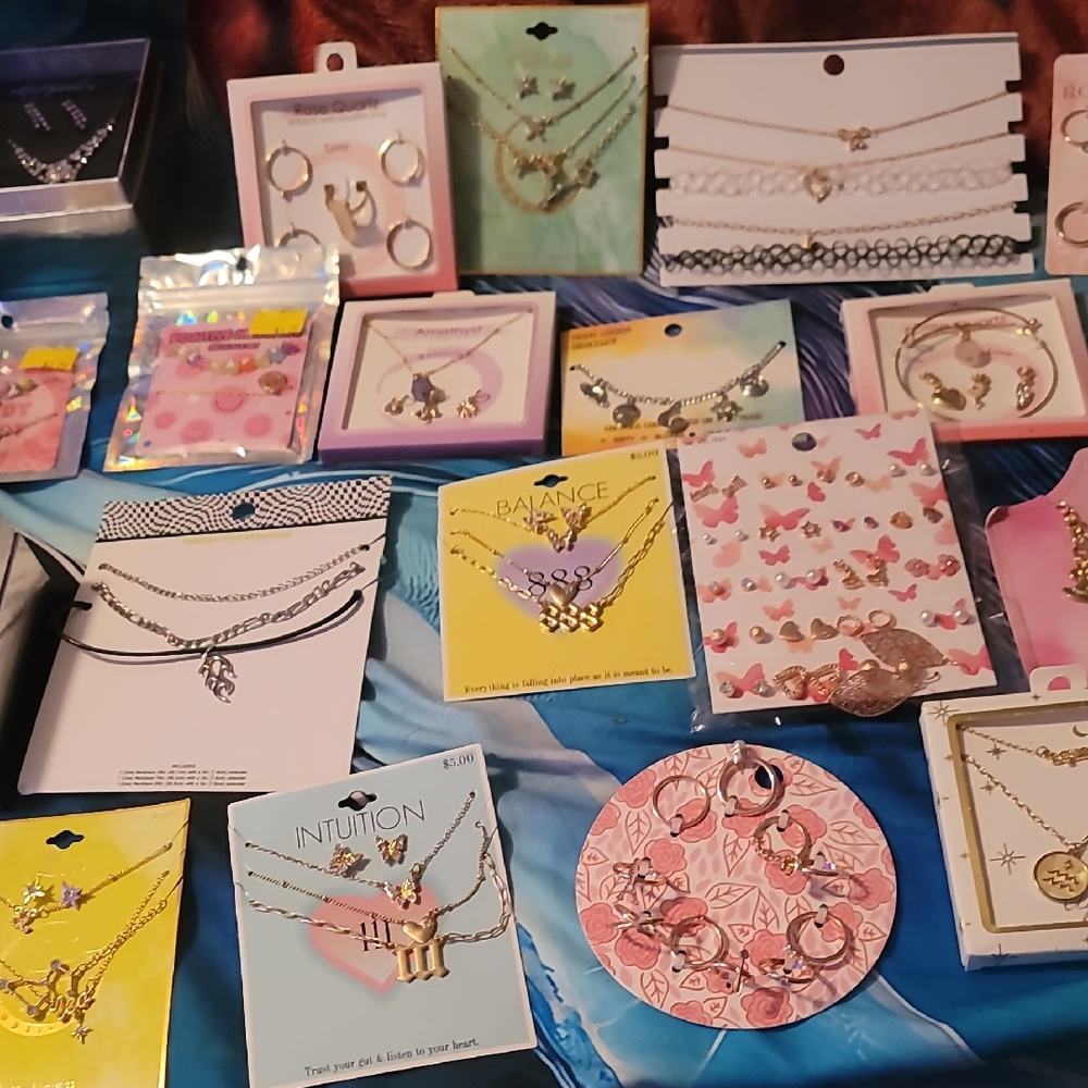 Resellers Lot‎ Of 10 New Carded/Boxed Jewelry Rings Necklaces Earrings Bracelets